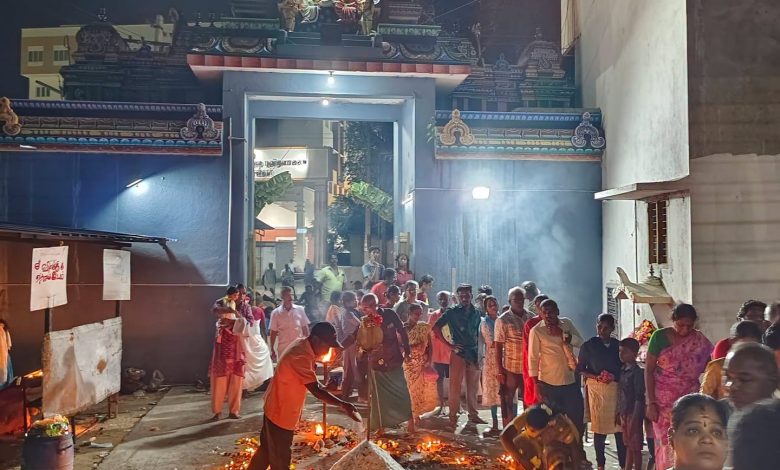 திருக்கோவிலூர் ஹாஸ்பிடல் ரோட்டில் அமைந்துள்ள முருகர் கோவிலில் இன்று அக்டோபர் 27 செவ்வாய்க்