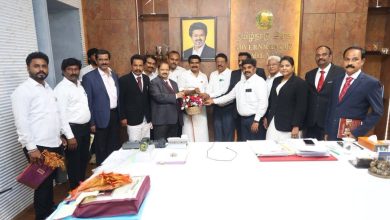 வழக்கறிஞர்கள் பாதுகாப்பு சட்ட மசோதா வரைவு: சட்டத்துறை அமைச்சரிடம் தமிழ்நாடு - புதுச்சேரி வழக்கறிஞர்கள் கூட்டமைப்பு நேரில் சமர்ப்பிப்பு!